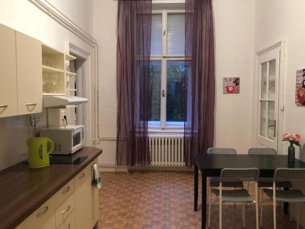 Rooms Veveri - Uvoz, 10 Min Peski Do Centru Brno Exterior foto