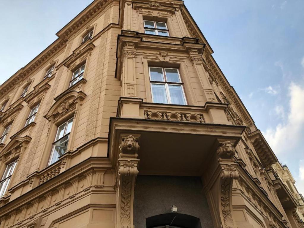 Rooms Veveri - Uvoz, 10 Min Peski Do Centru Brno Exterior foto